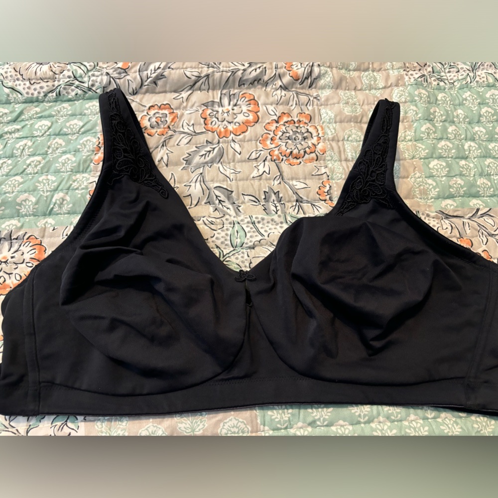 Black Avenue body Bra 42DDD
